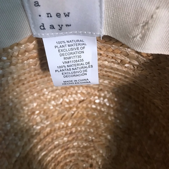 A New Day Straw Hat - Picture 2 of 3